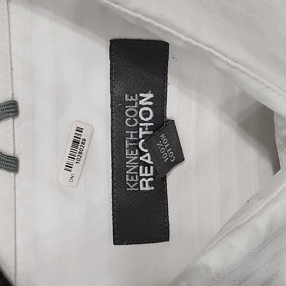 White Kenneth Cole Reaction Dress Shirt 15.5, 33/33. - Picture 2 of 6